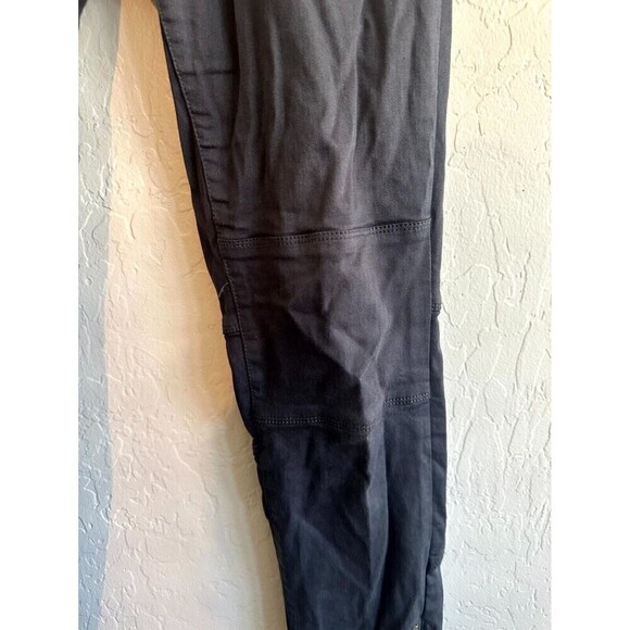 BLANKNYC Mid Rise Zip Pocket Utility Skinny Pants Womens Size 28 Black - Picture 4 of 16